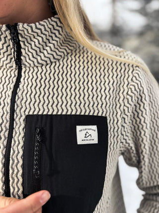 Detailansicht Reißverschluss und Kragen des beigen Skirolli Damen – Funktionsrolli Damen warm.