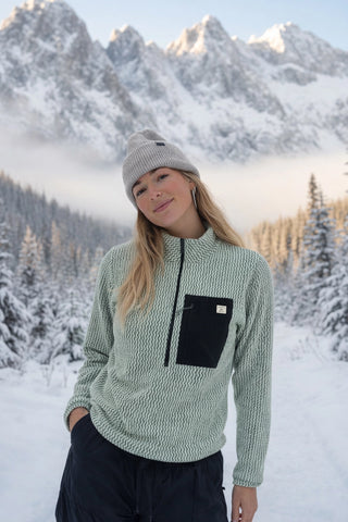 Funktionsrolli Damen aus weichem Fleece in Hellblau, perfekt als Unterziehrolli für Damen.